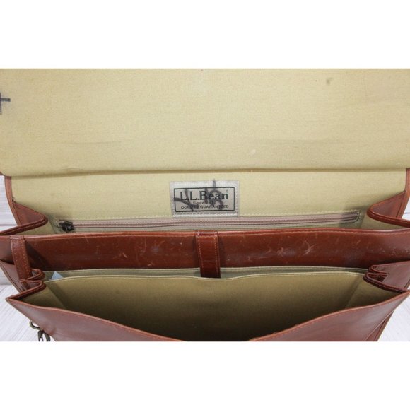 Vintage LL Bean Brown Leather Flap Close Crossbody Messenger Crossbody Bag - Picture 6 of 10